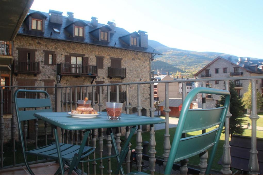 Apartamento Check-In Casas Luana Benasque Exterior foto